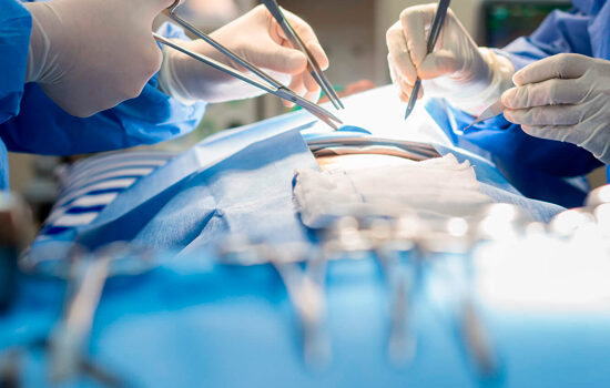 Ações de Maicon Cruz e Doutor Abdu Neme resultam em cirurgias de pacientes em risco de amputação