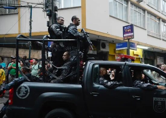 Aposta alta na segurança, na visibilidade política com mais dez operações